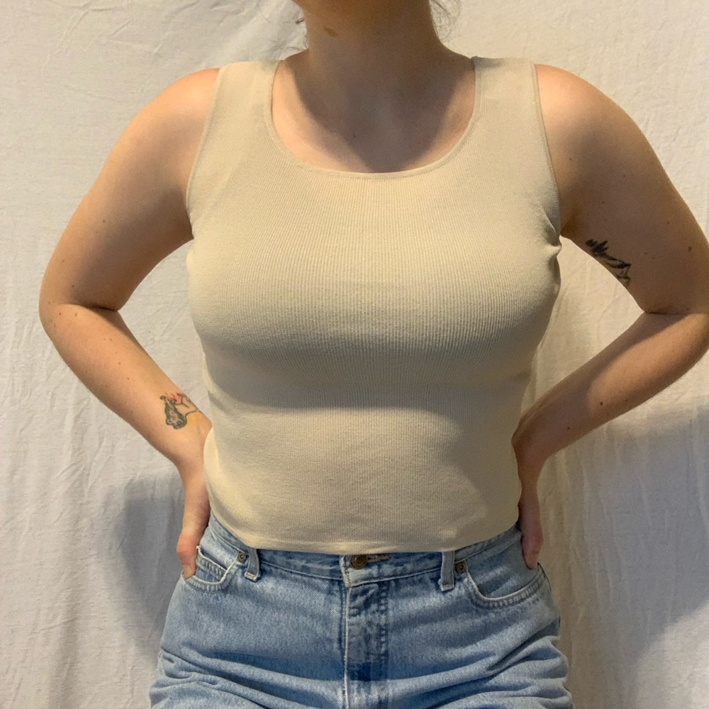 Infinity Nude cropped tank top